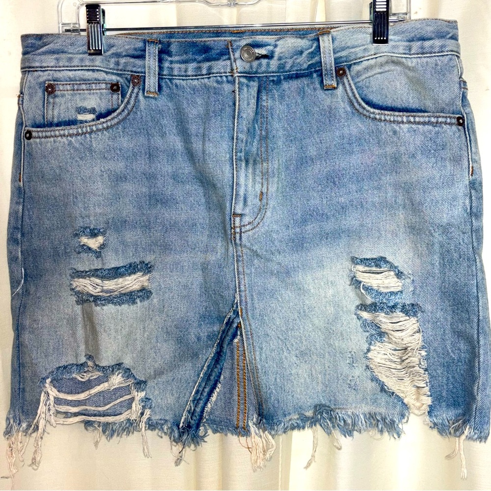 We The Free Relaxed and Destroyed Distressed Boho Denim Jean Mini Skirt